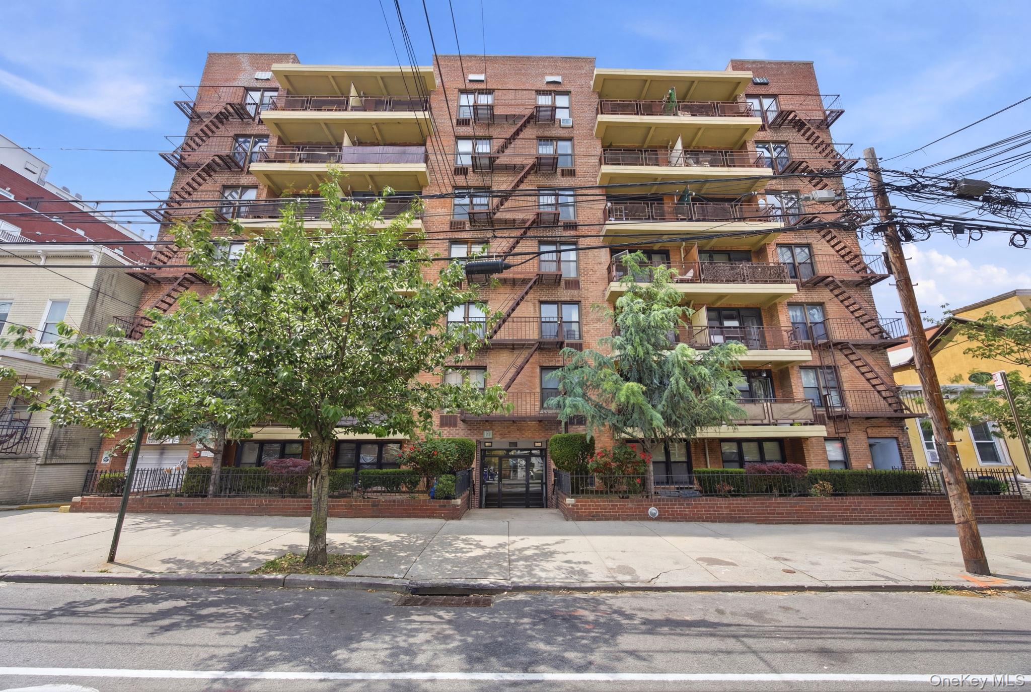 25-34 Crescent Street, Unit 2K photo 14