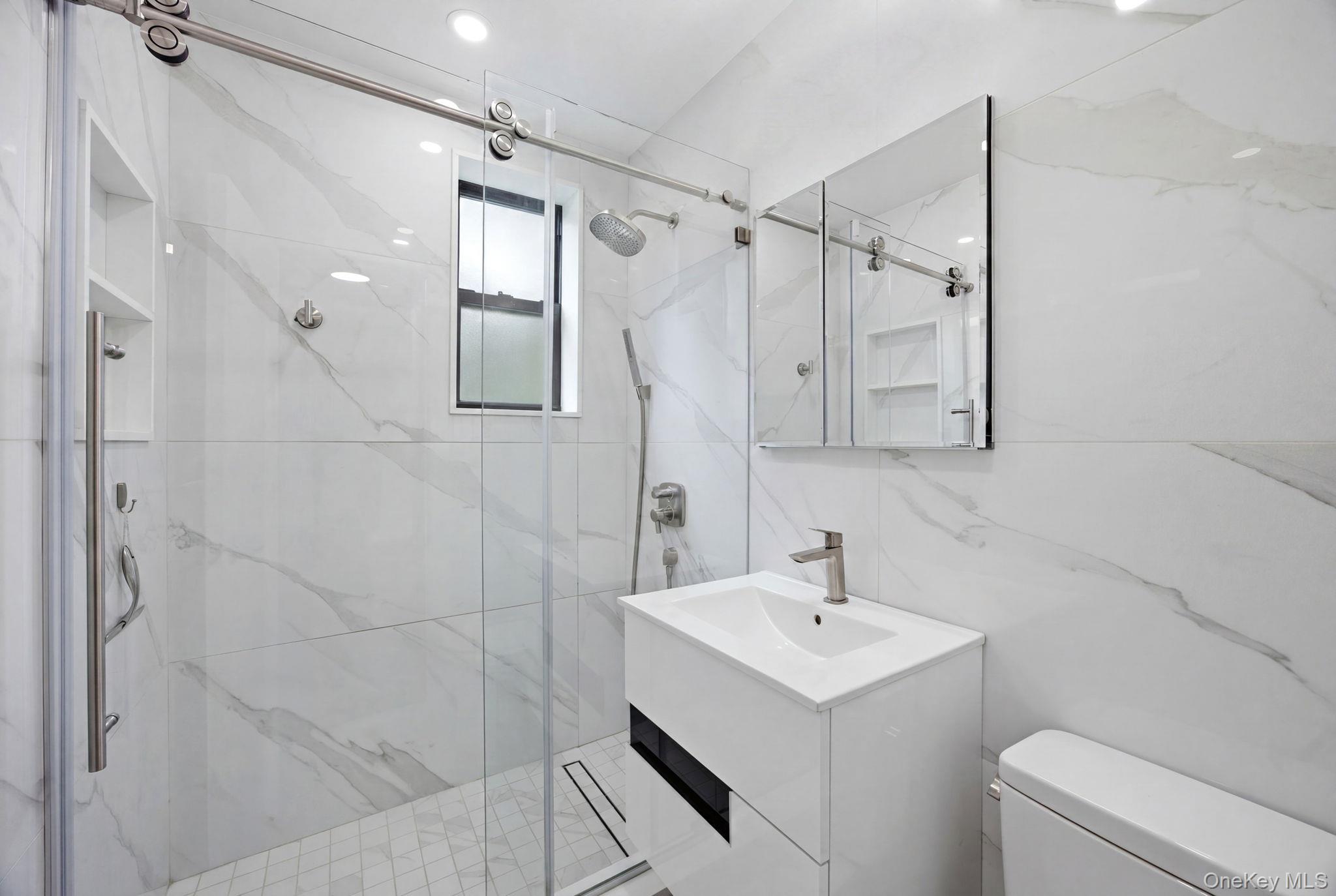 25-34 Crescent Street, Unit 2K photo 5