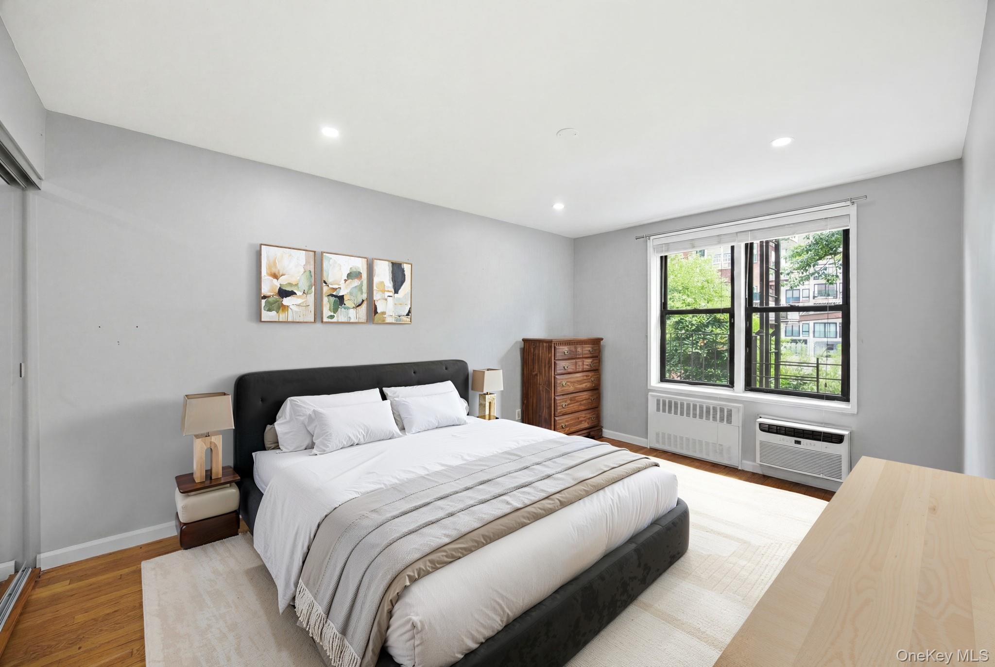 25-34 Crescent Street, Unit 2K photo 10