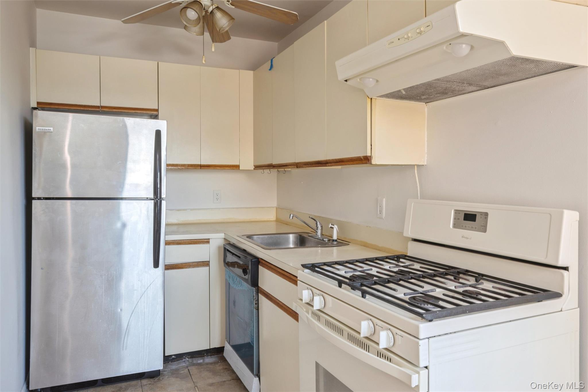 7 Bond Street, Unit 3G photo 5