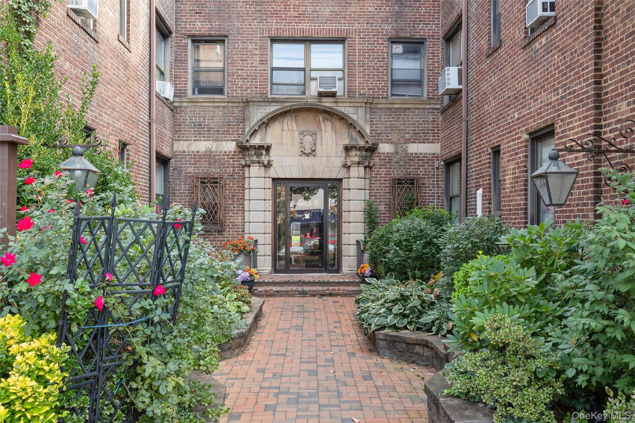 7 Bond Street, Unit 3G photo 2