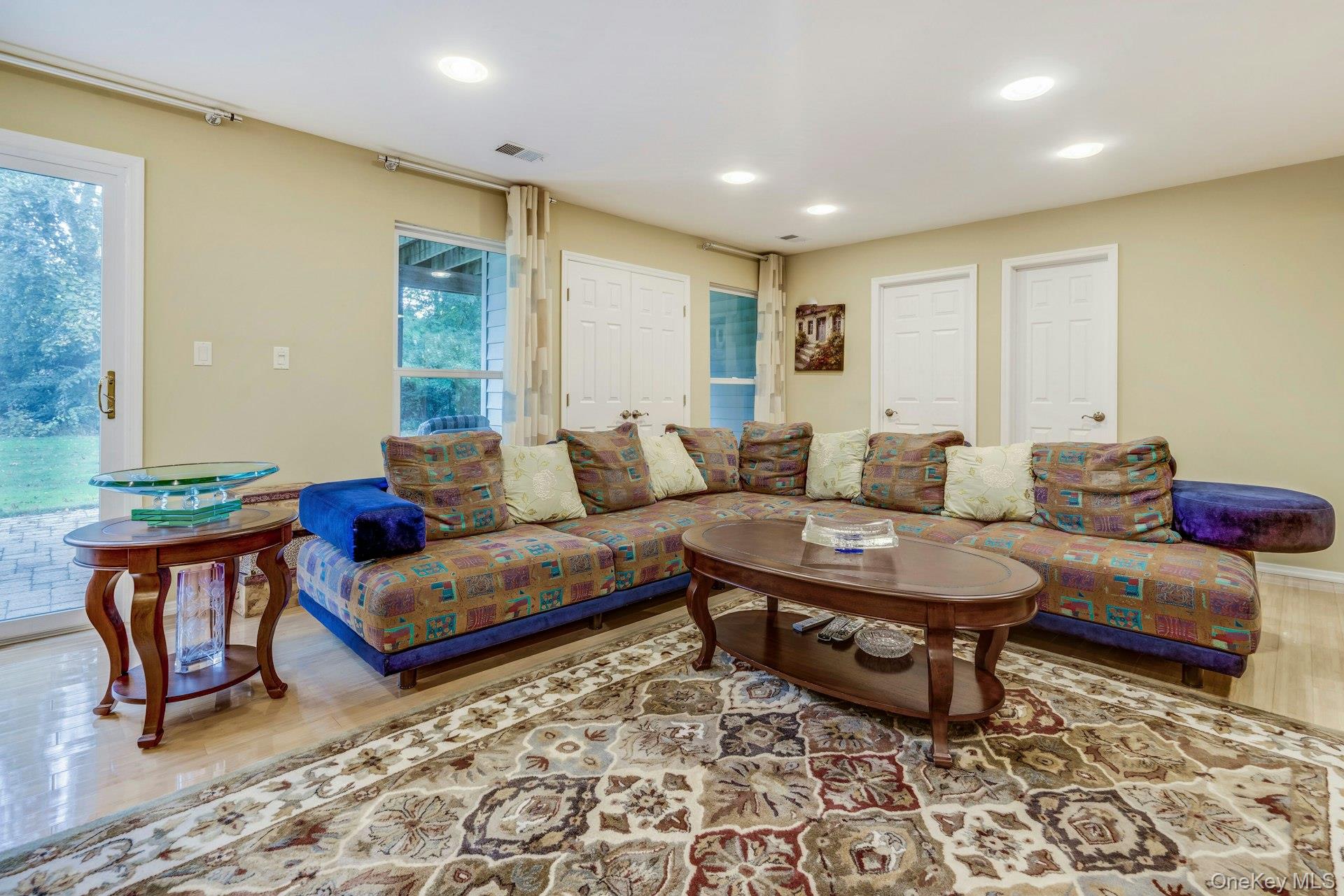 60 Chestnut Lane – For Sale photo 33