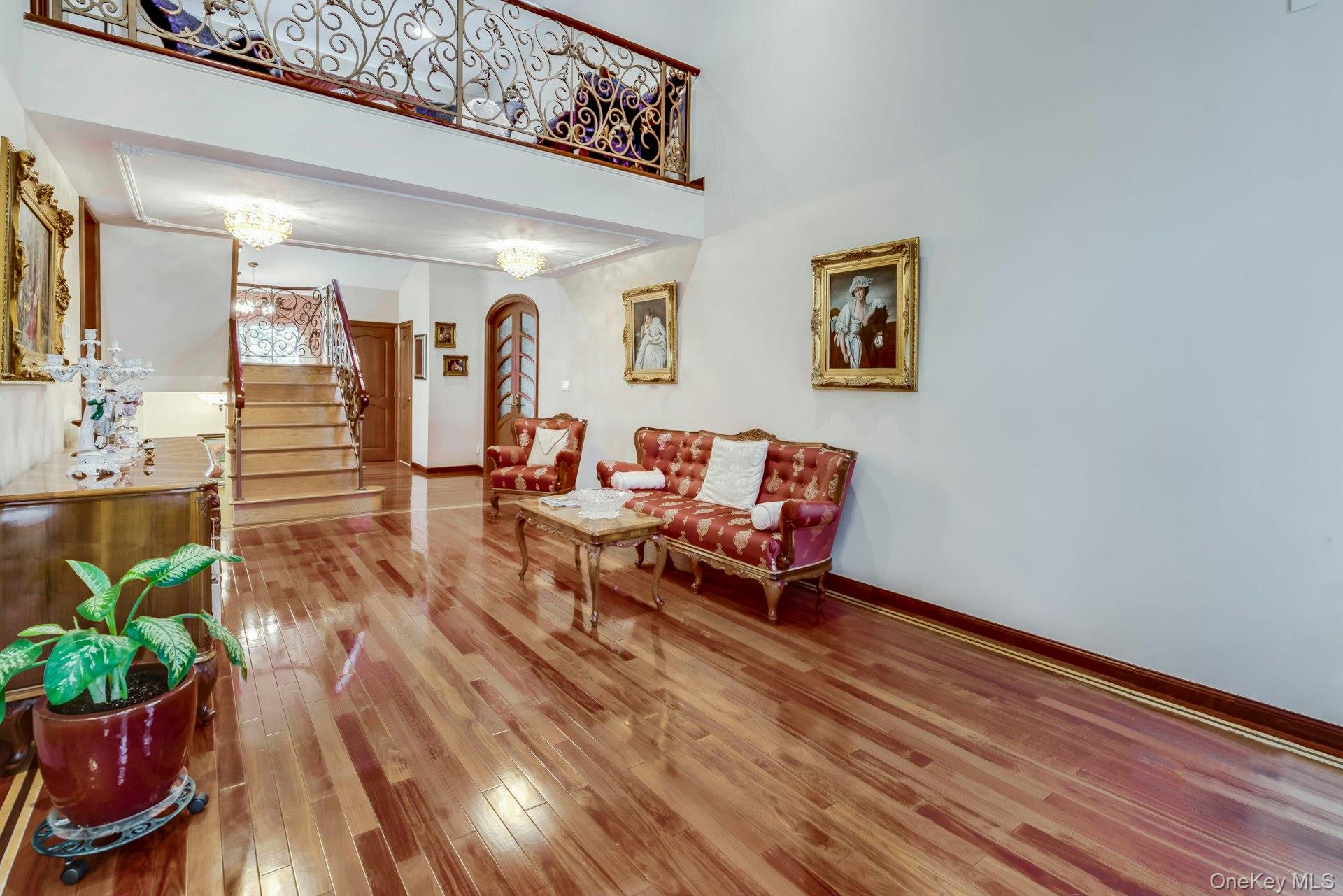 60 Chestnut Lane – For Sale photo 5