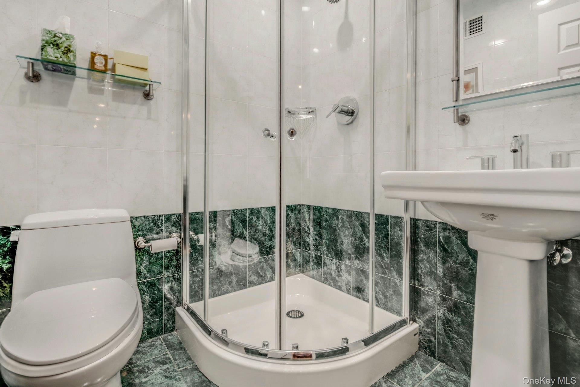 60 Chestnut Lane – For Sale photo 34