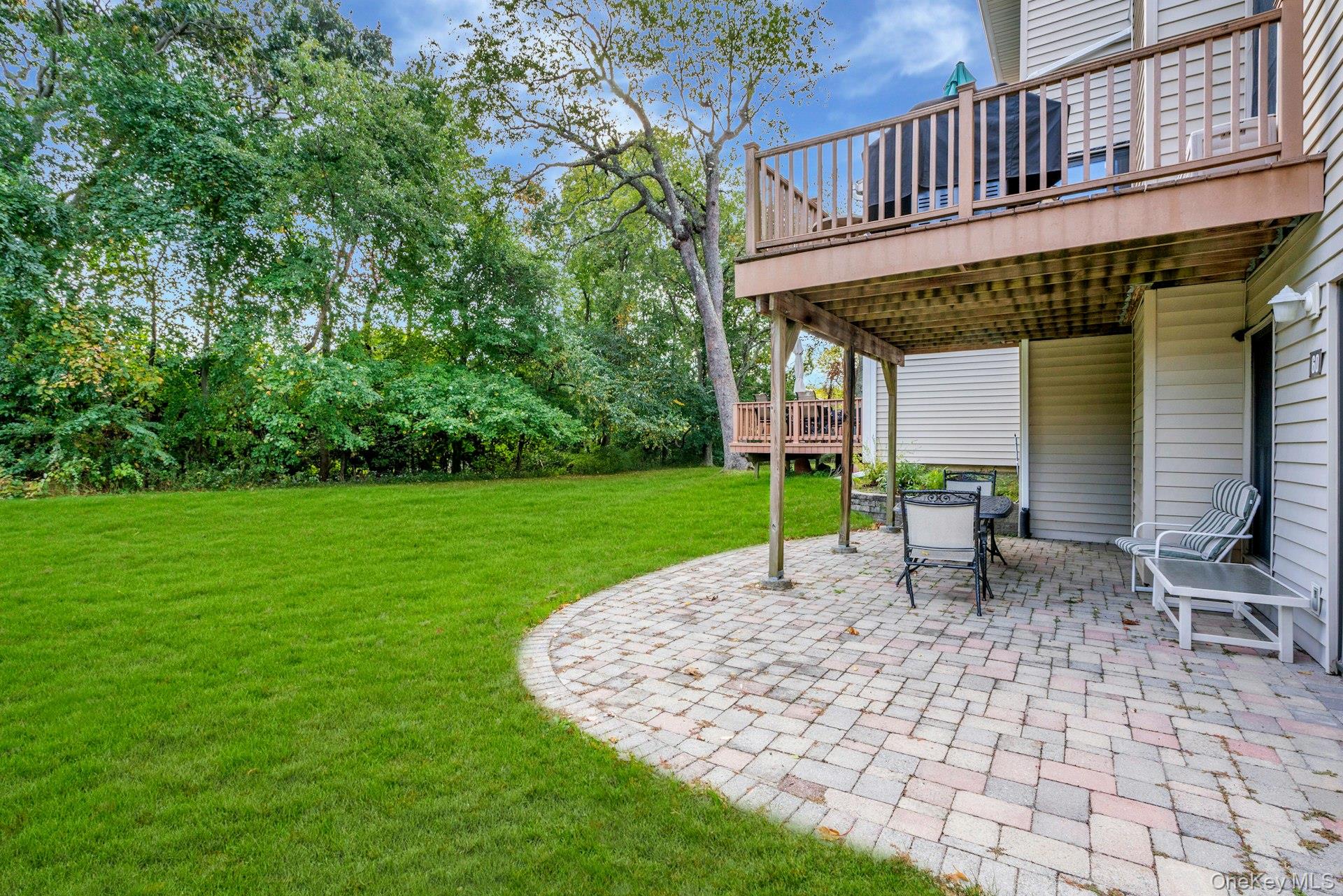 60 Chestnut Lane – For Sale photo 35