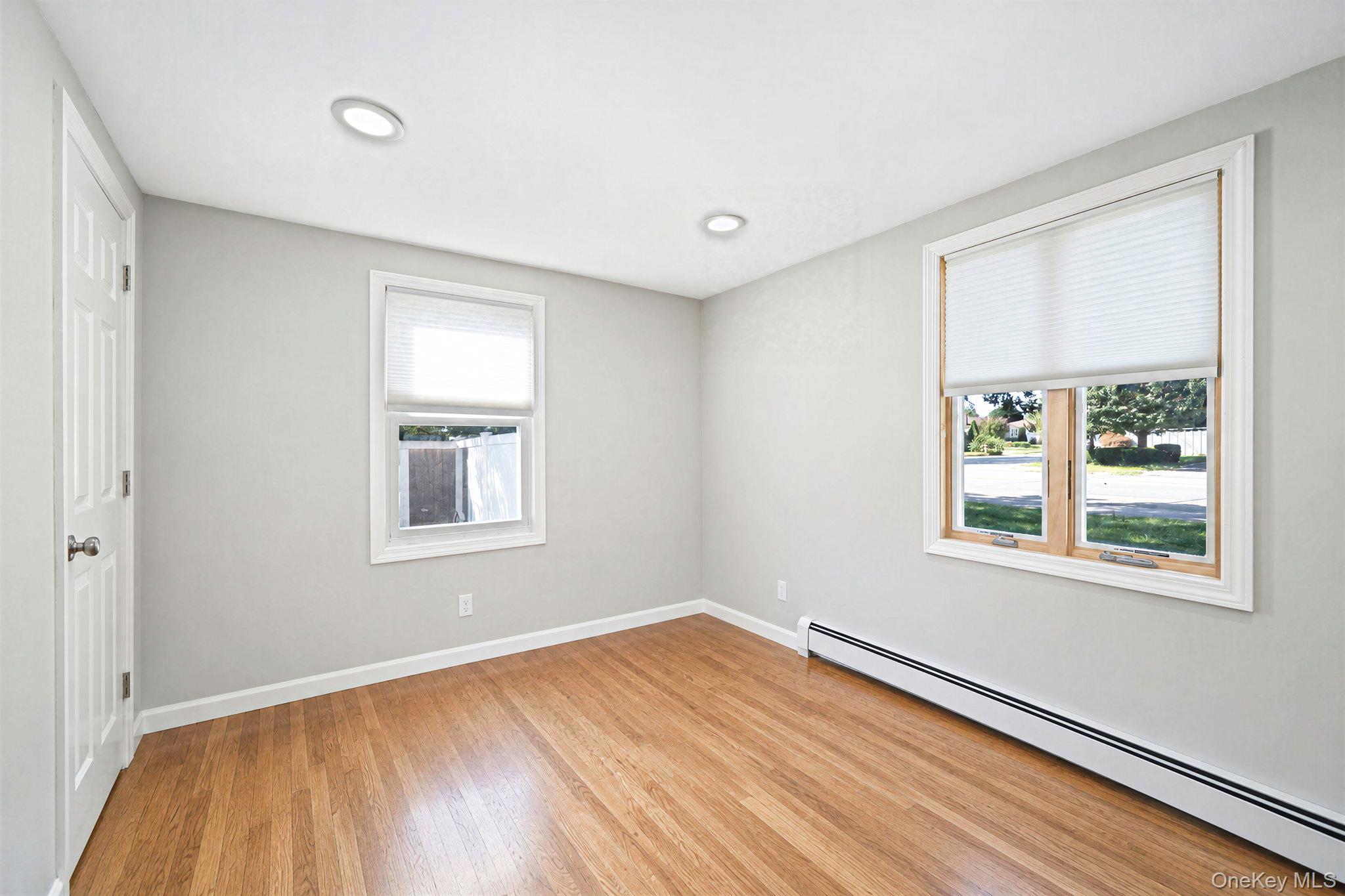 370 Grand Boulevard – For Sale photo 4