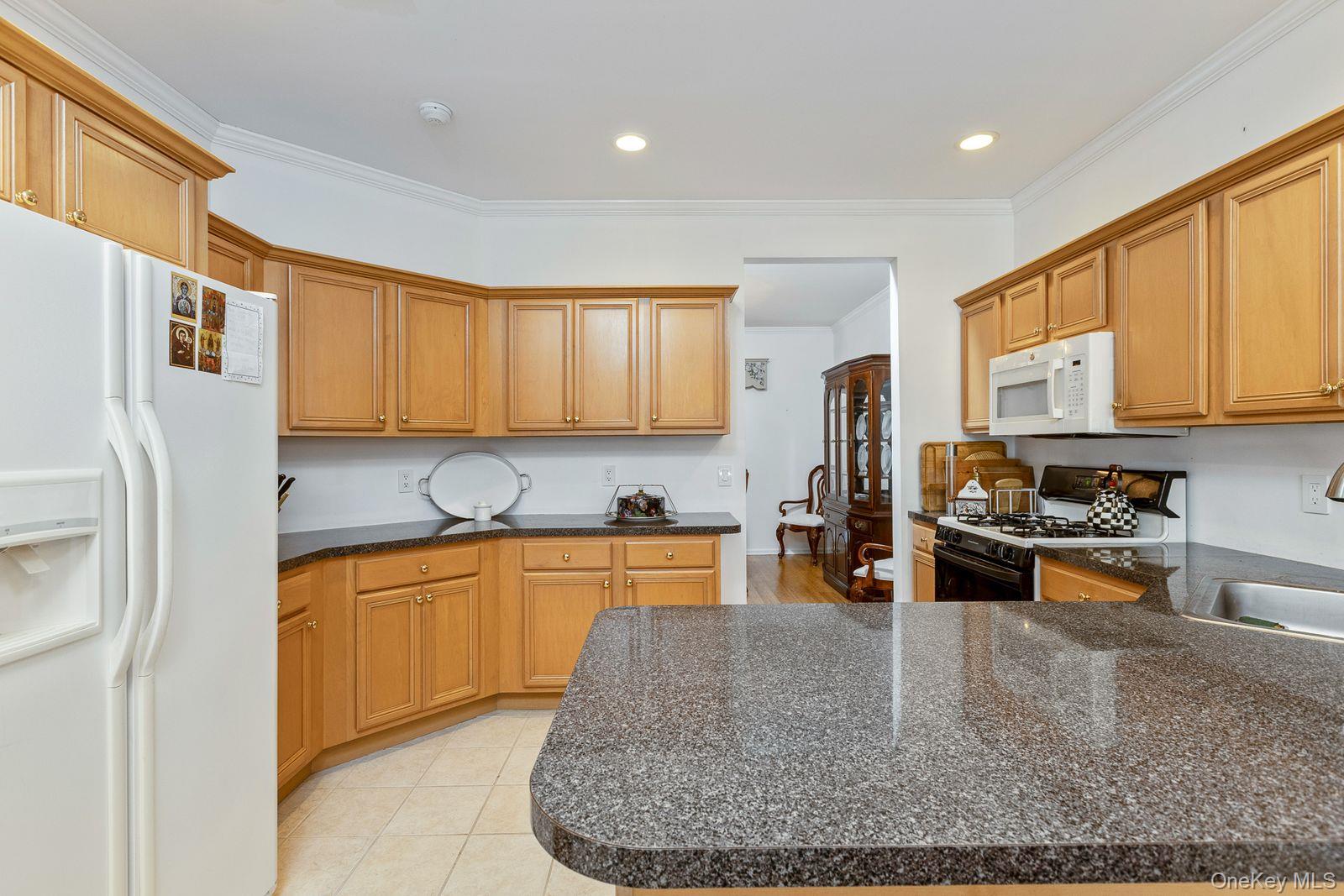 31 Willow Wood Drive – For Sale photo 12