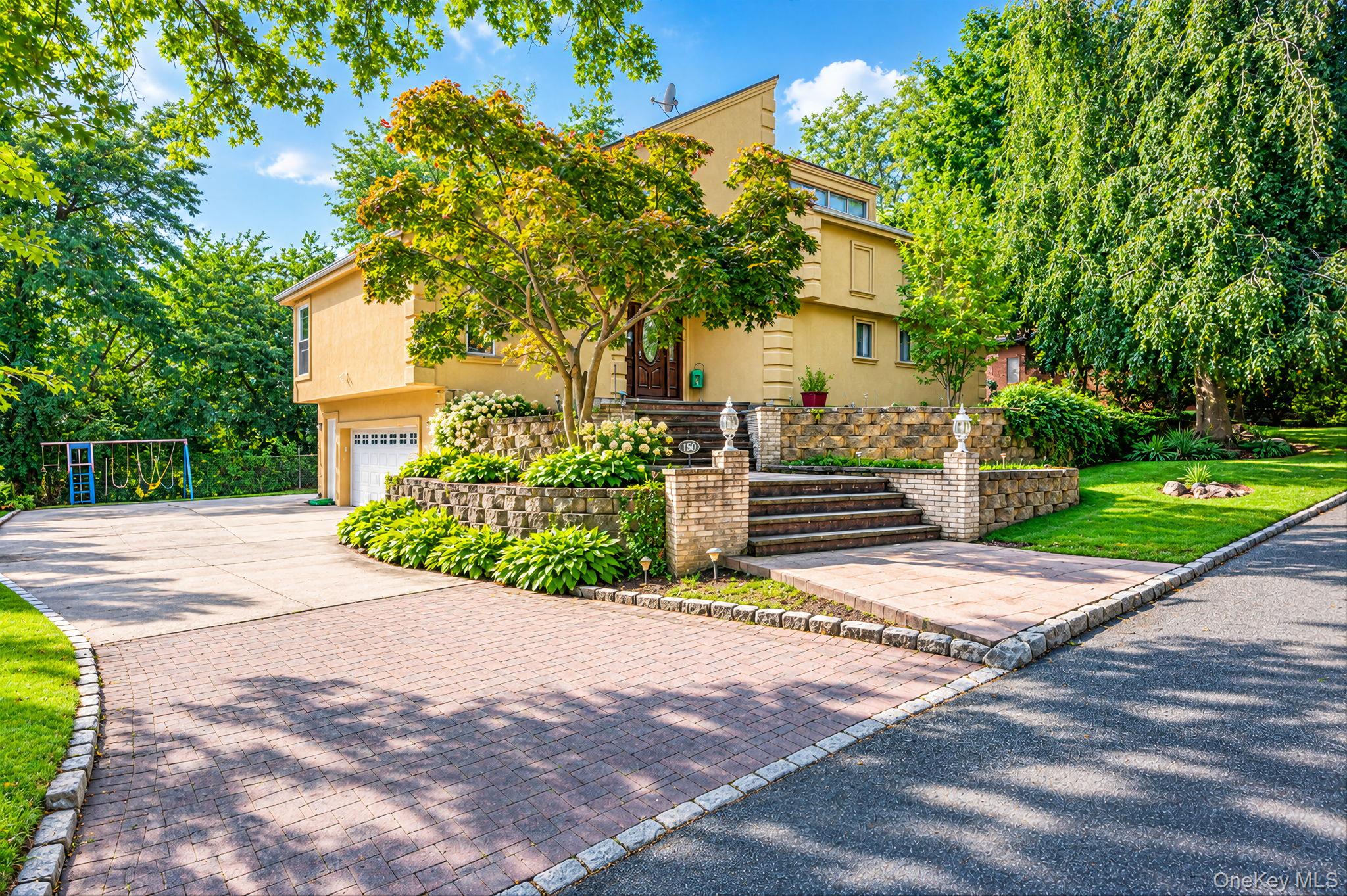 150 Mimosa Drive – For Sale