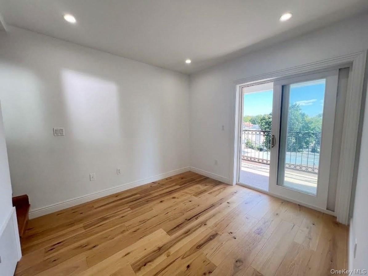 7-17 College Place – For Sale photo 11