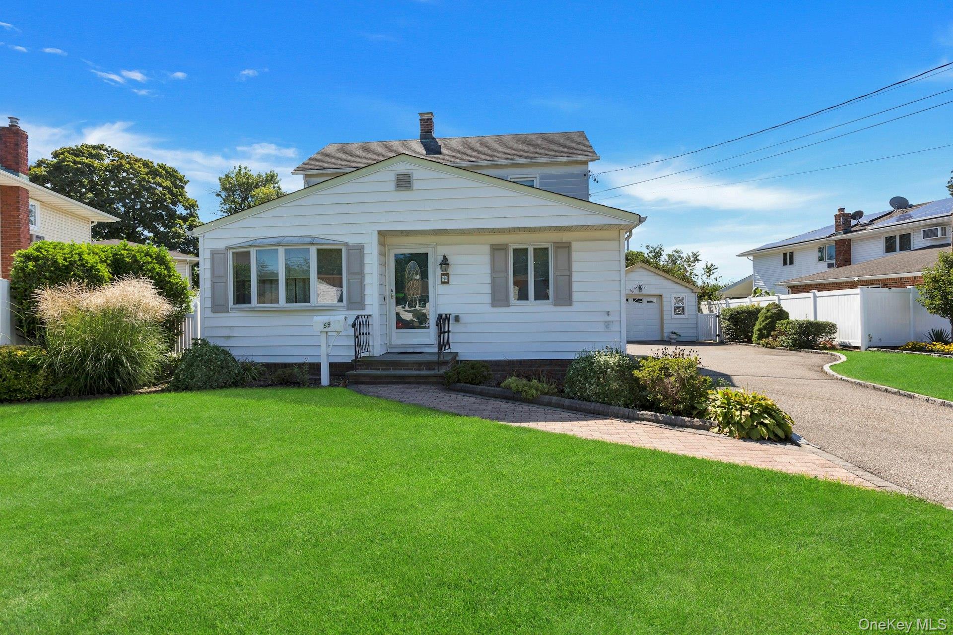 59 11th Street – For Sale