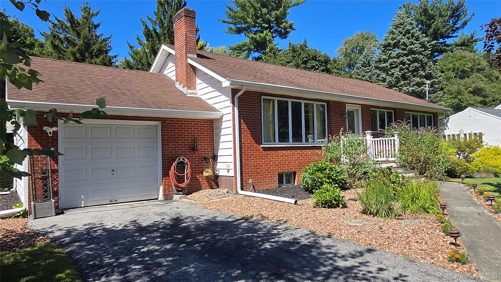 29 Kinry Road – For Sale photo 2
