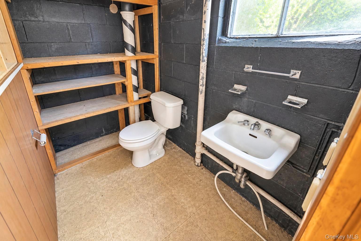 90 Daly Road – For Sale photo 23