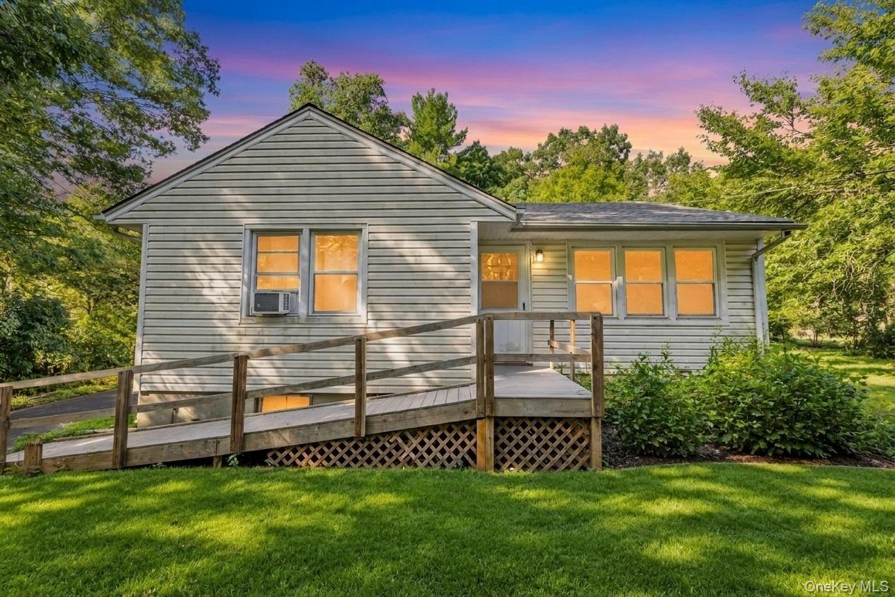 90 Daly Road – For Sale