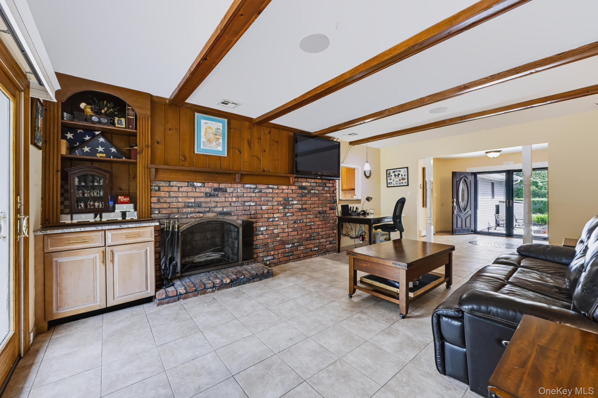 281 Town Line Road – For Sale photo 5