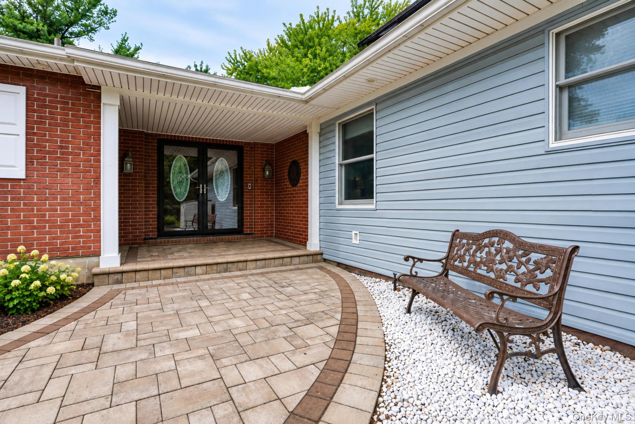 281 Town Line Road – For Sale photo 2