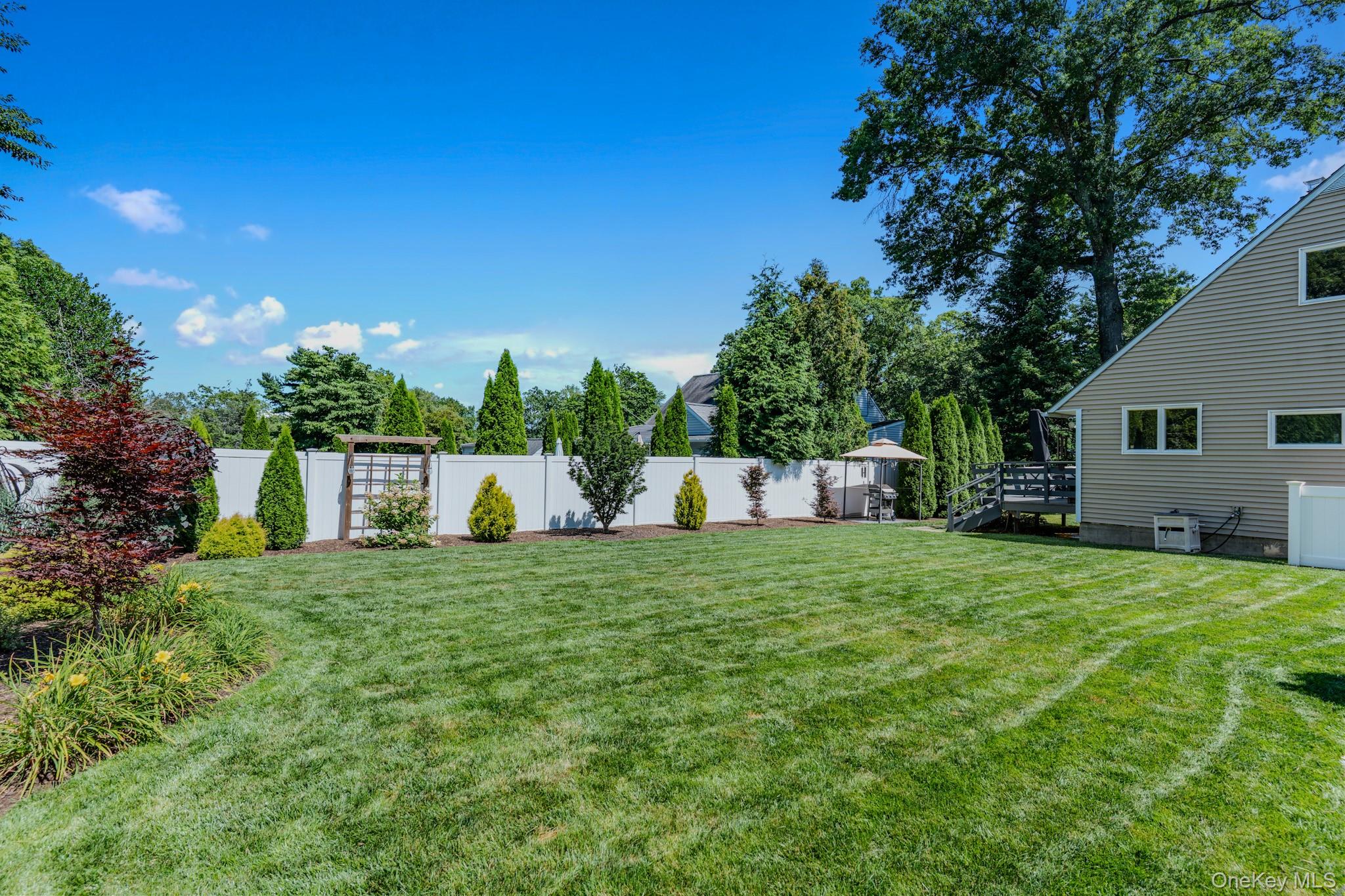 11 Jean Lane – For Sale photo 37