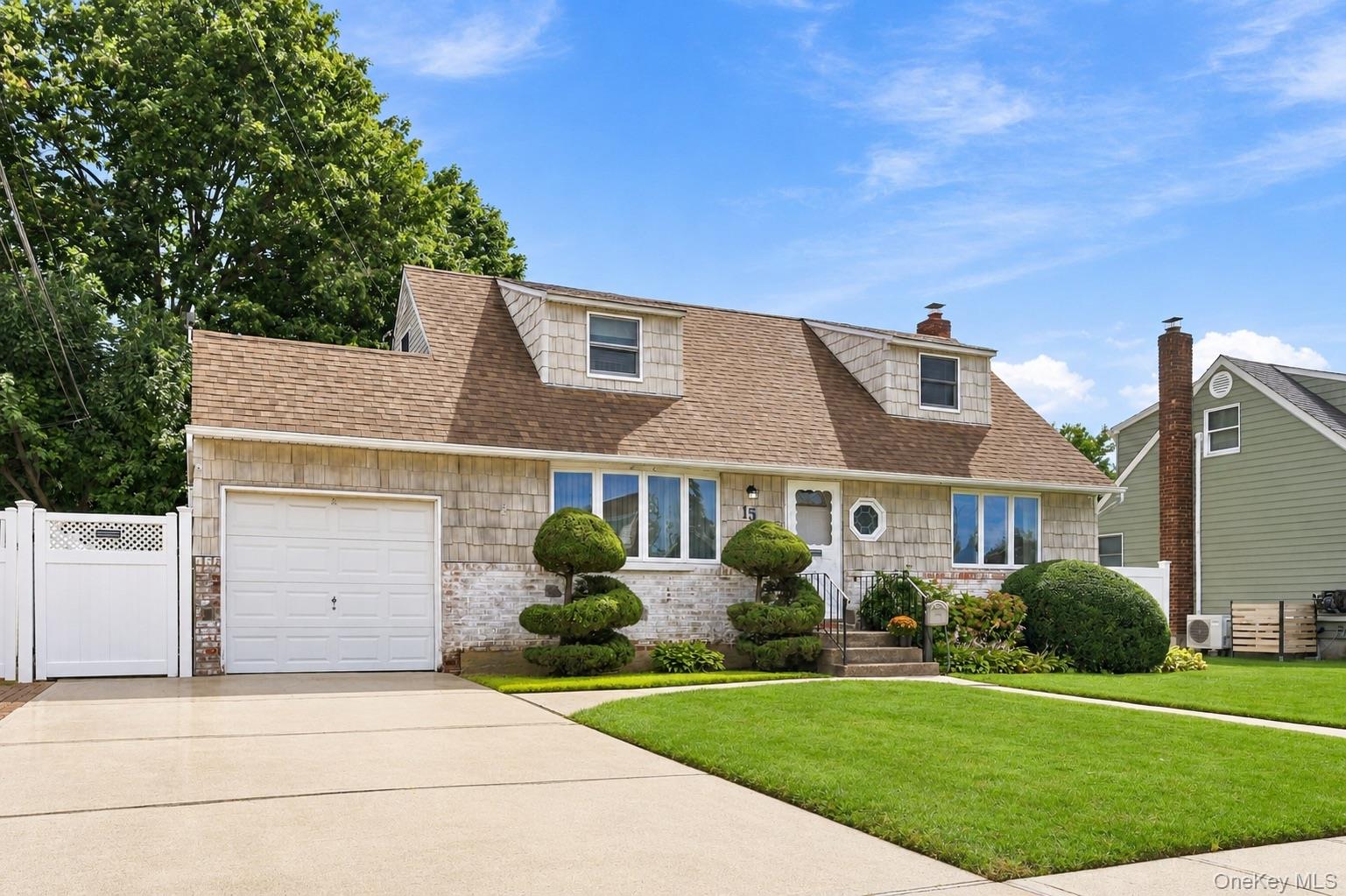 15 Scholl Drive – For Sale photo 2