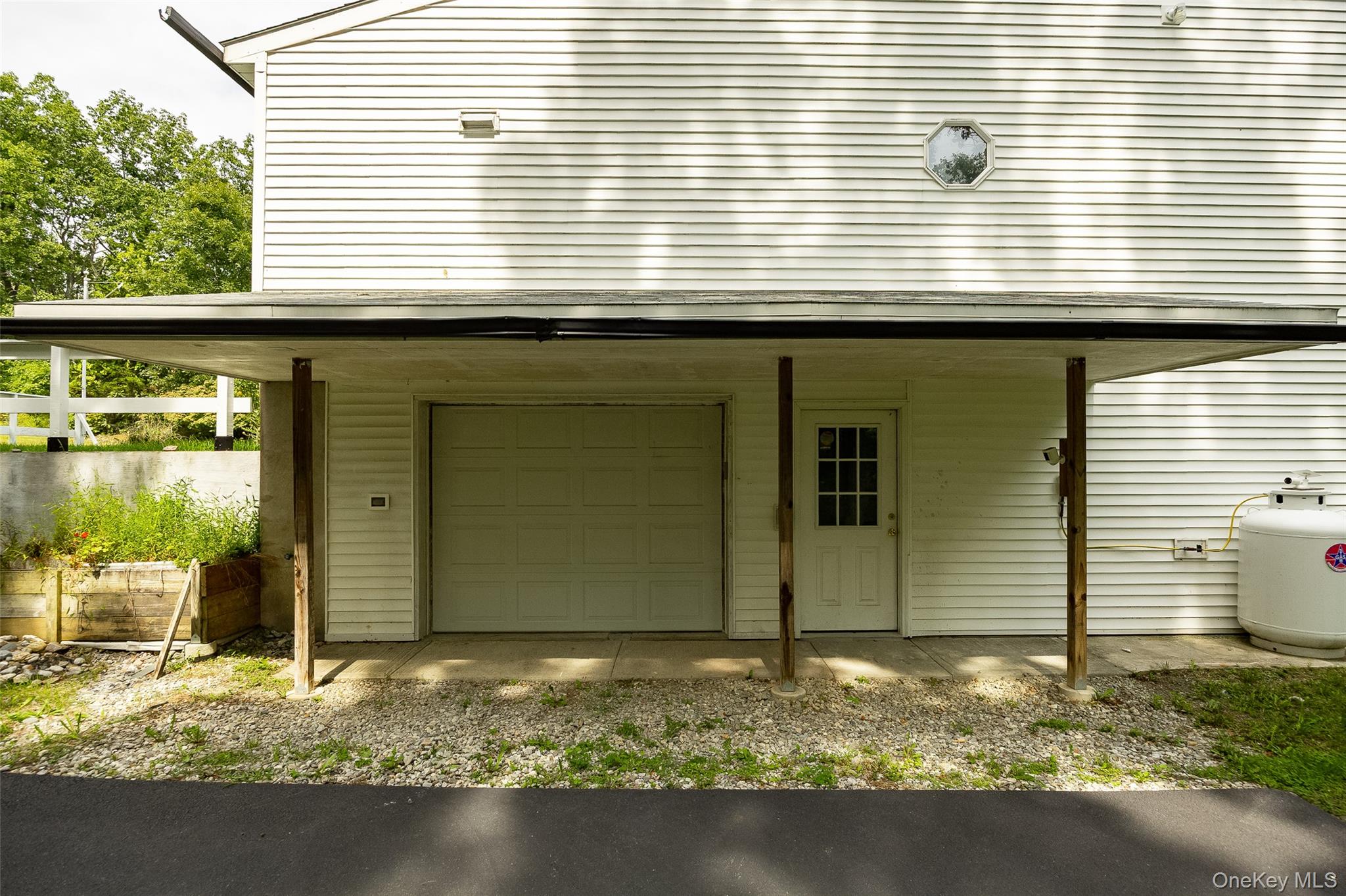 226 Charwill Drive – For Sale photo 39