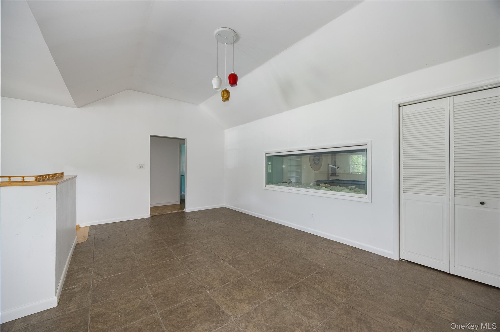 226 Charwill Drive – For Sale photo 3