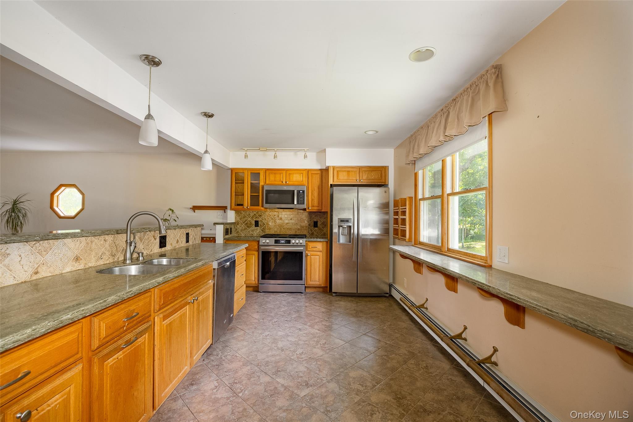 226 Charwill Drive – For Sale photo 5