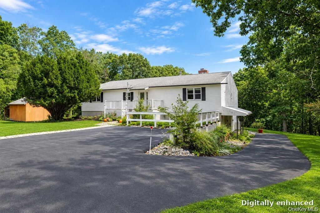 226 Charwill Drive – For Sale photo 2