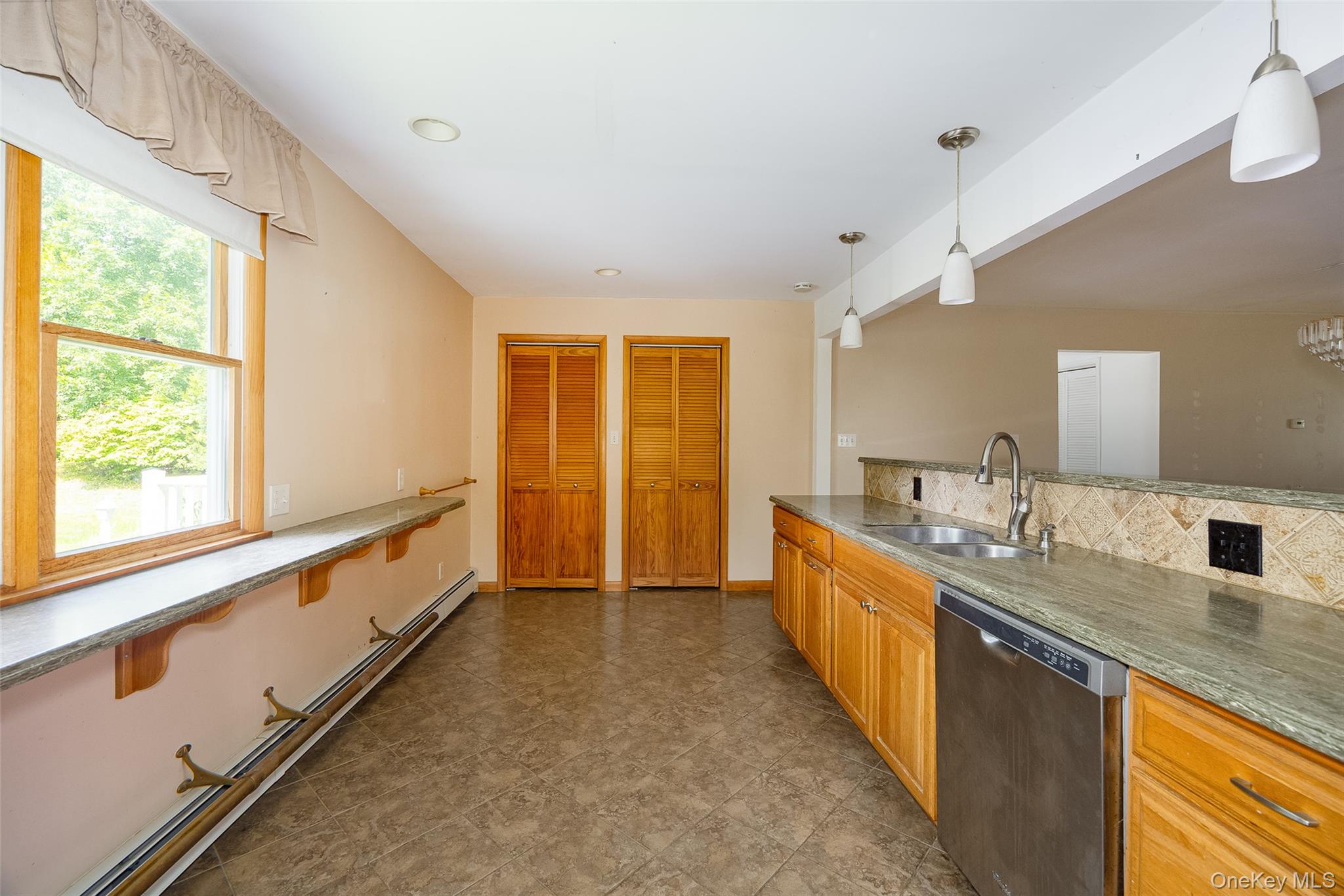226 Charwill Drive – For Sale photo 7