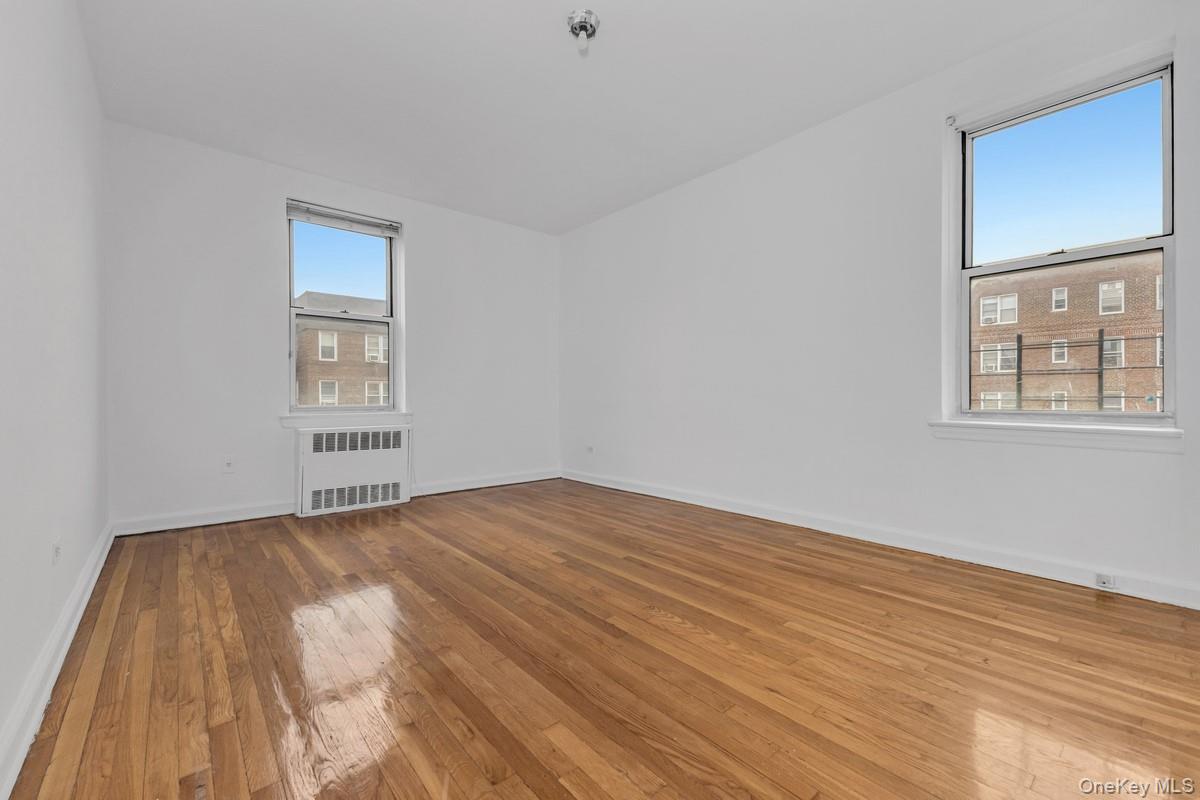 67-07 Yellowstone Boulevard, Unit 5F photo 6