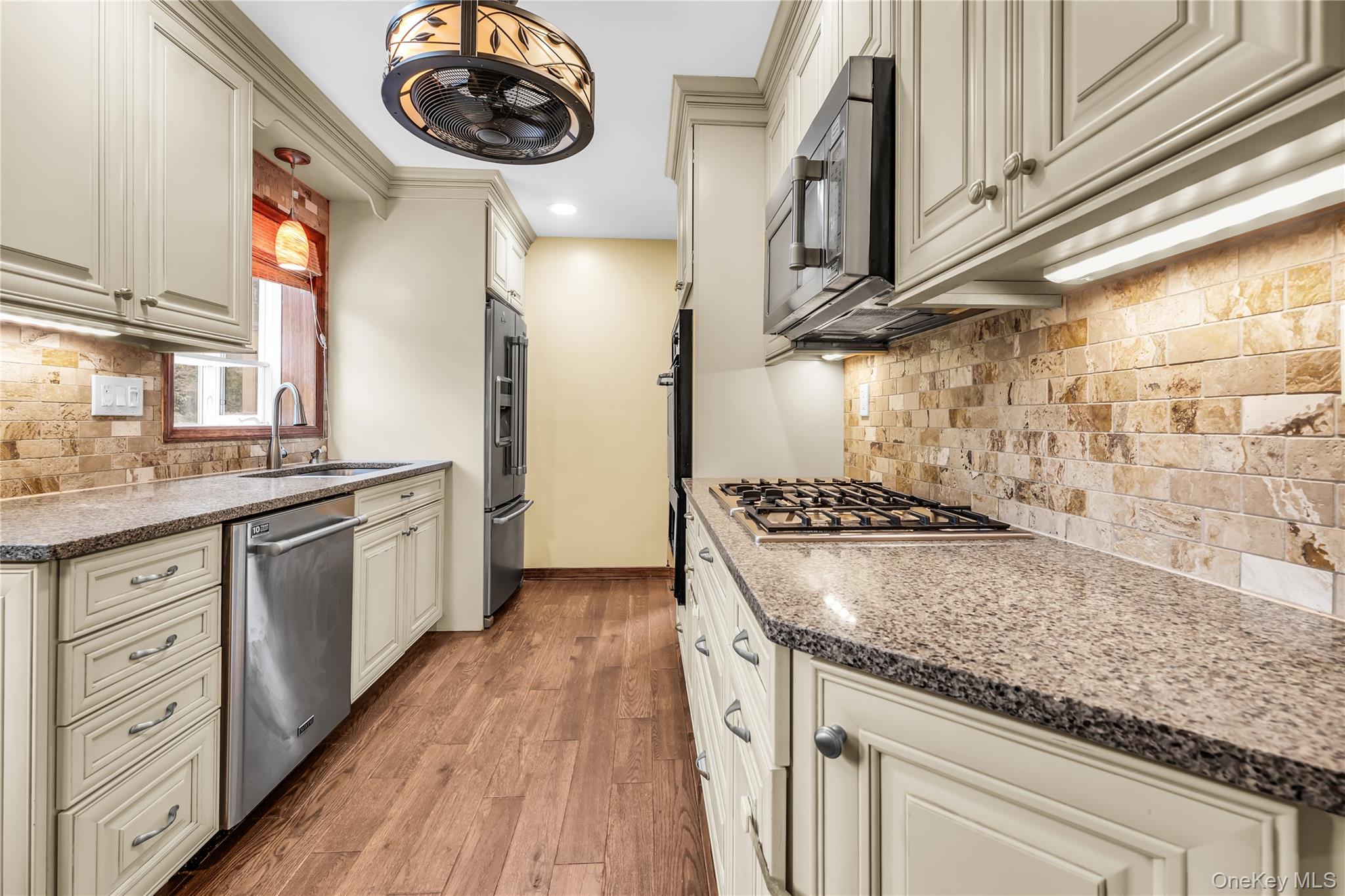 17 Hawkins Lane – For Sale photo 15