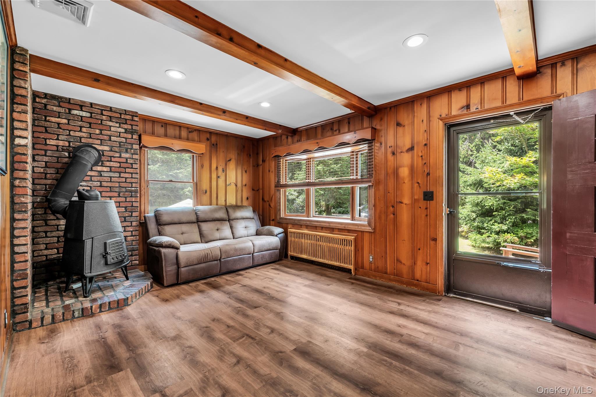 17 Hawkins Lane – For Sale photo 7