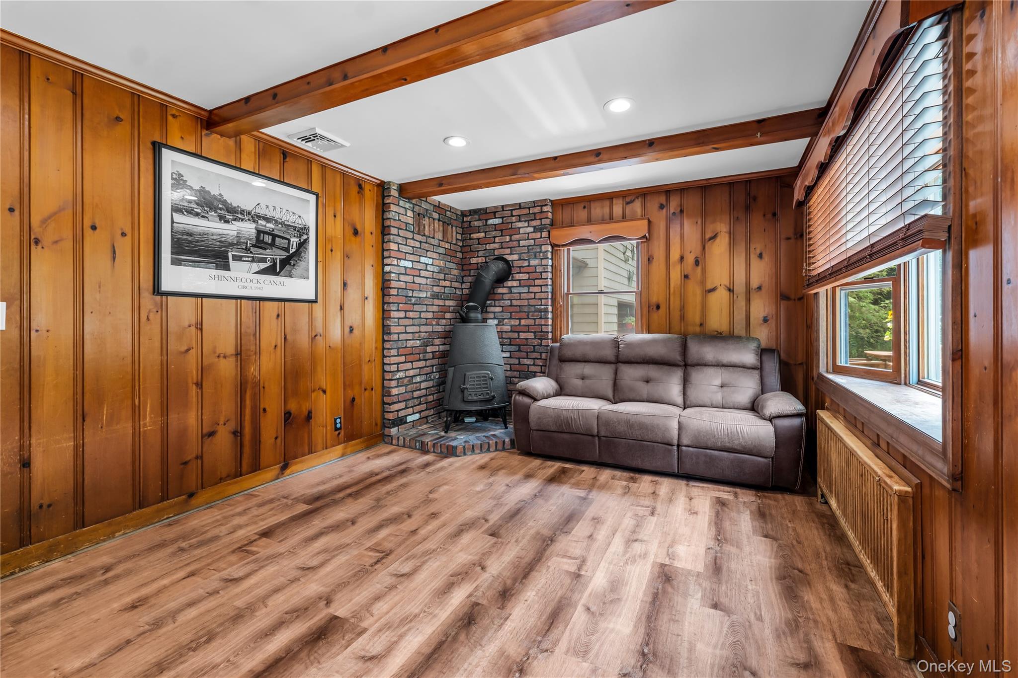 17 Hawkins Lane – For Sale photo 11