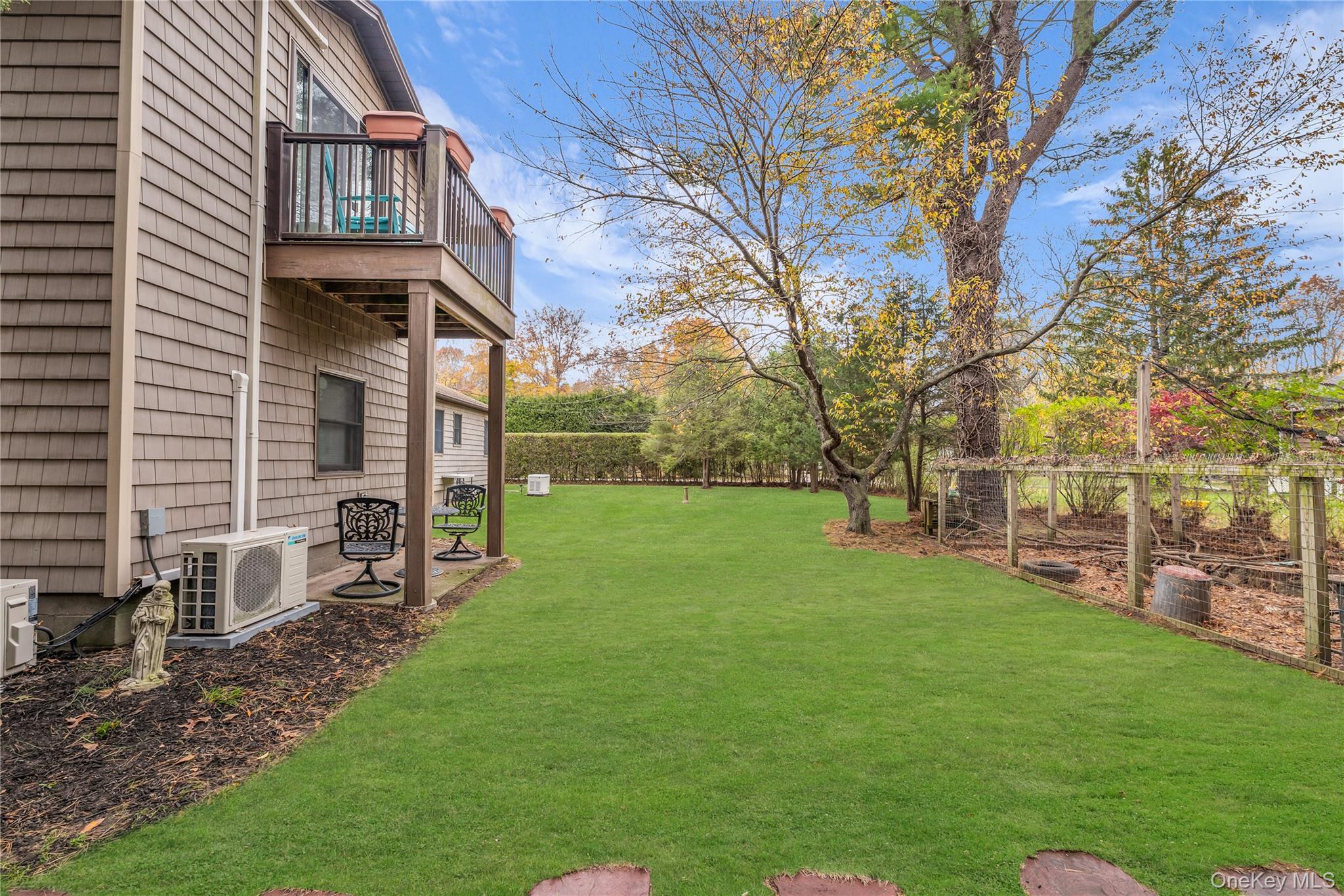 17 Hawkins Lane – For Sale photo 39