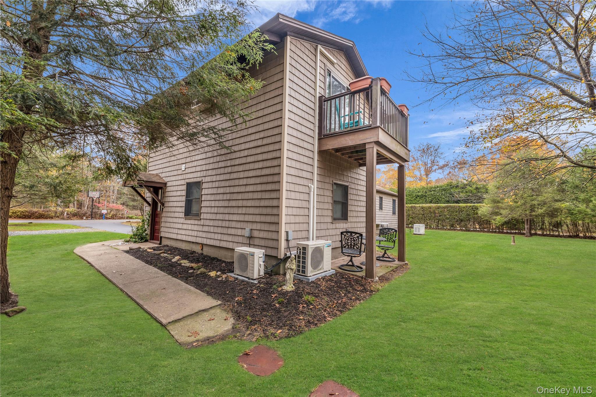17 Hawkins Lane – For Sale photo 42