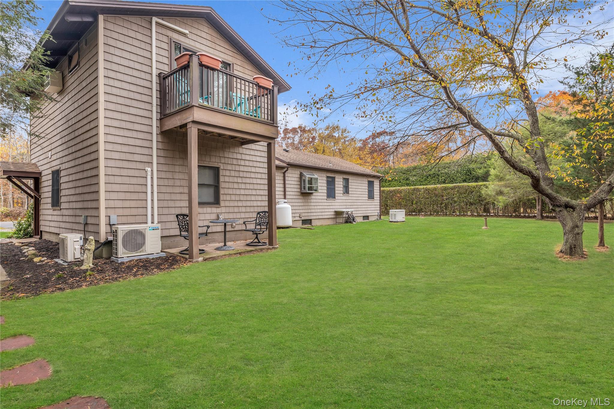 17 Hawkins Lane – For Sale photo 41