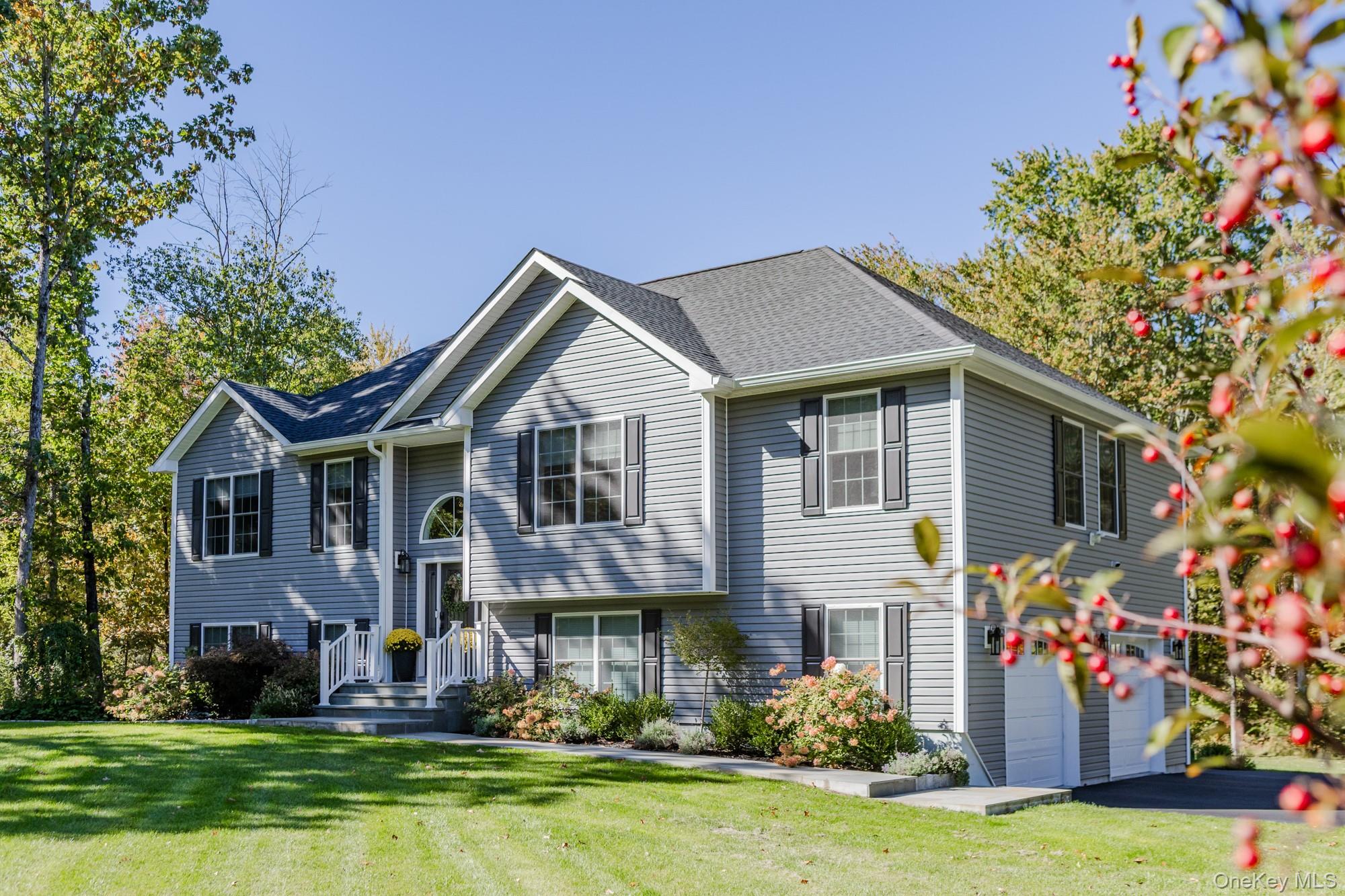 327 Commons Road – For Sale