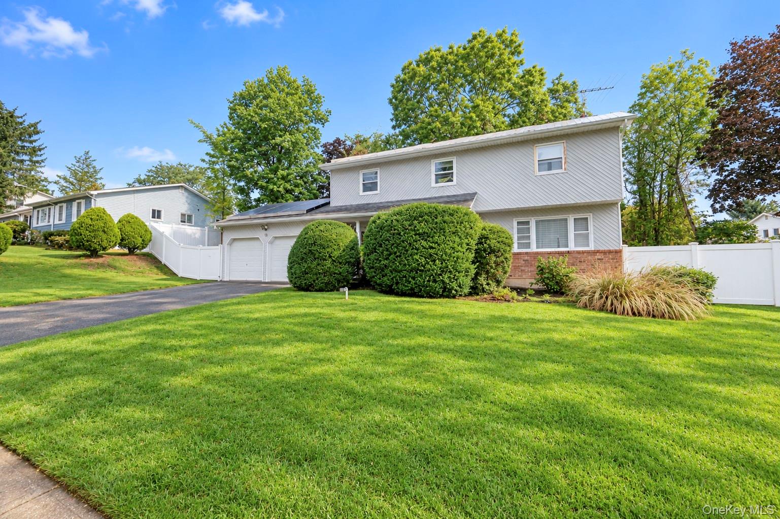 38 Waterford Drive – For Sale photo 4