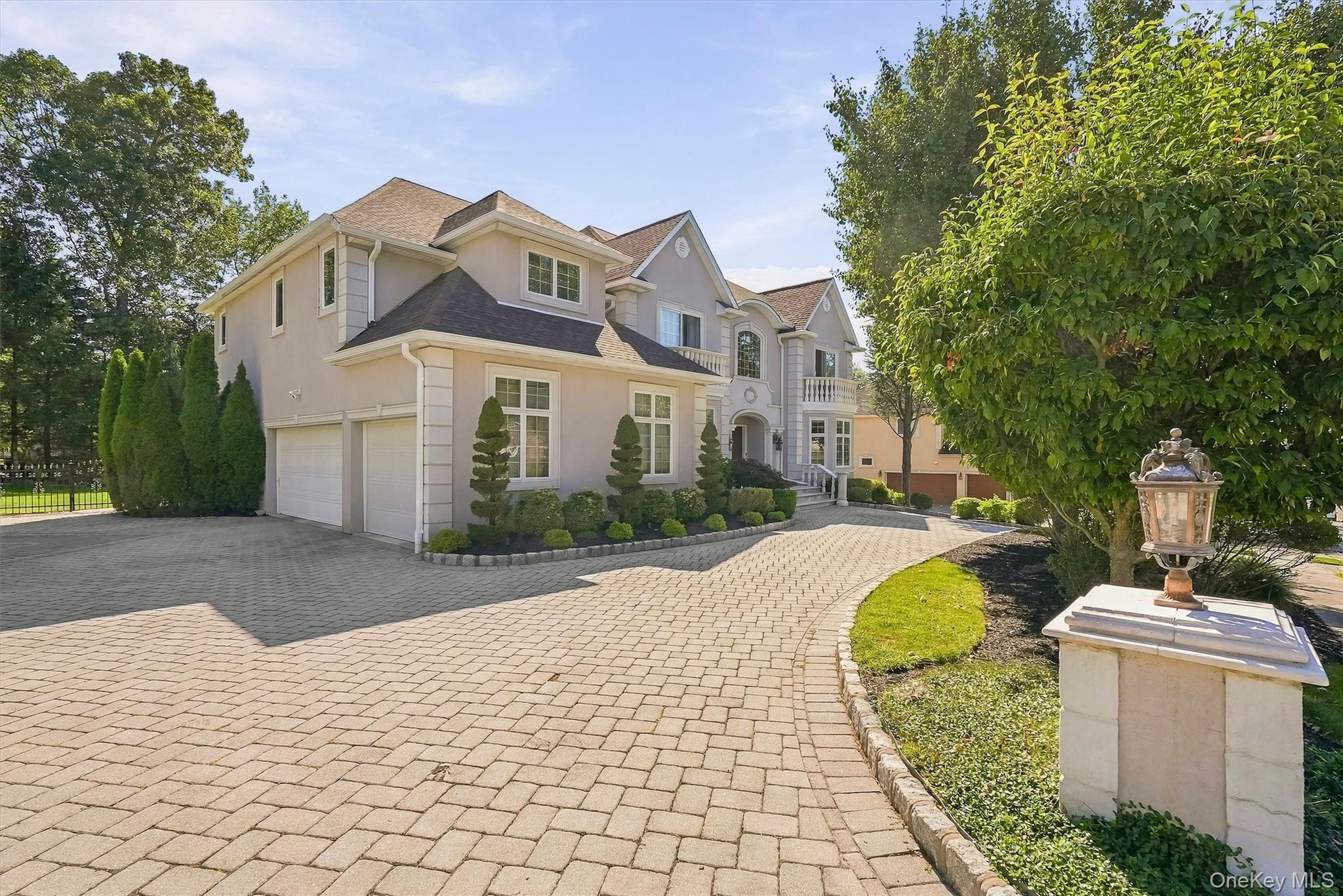18 King Arthur Court – For Sale photo 4