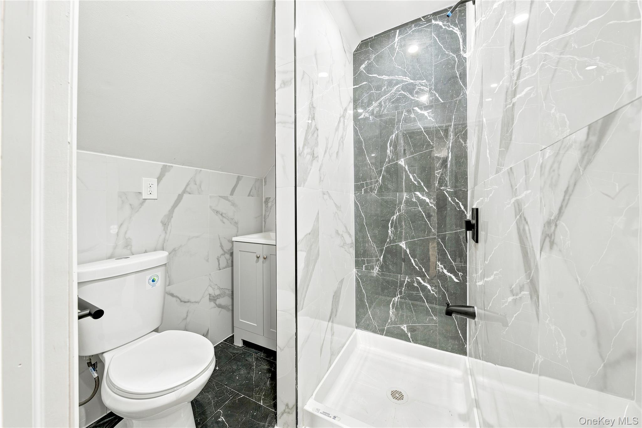 13714 Bedell Street – For Sale photo 6