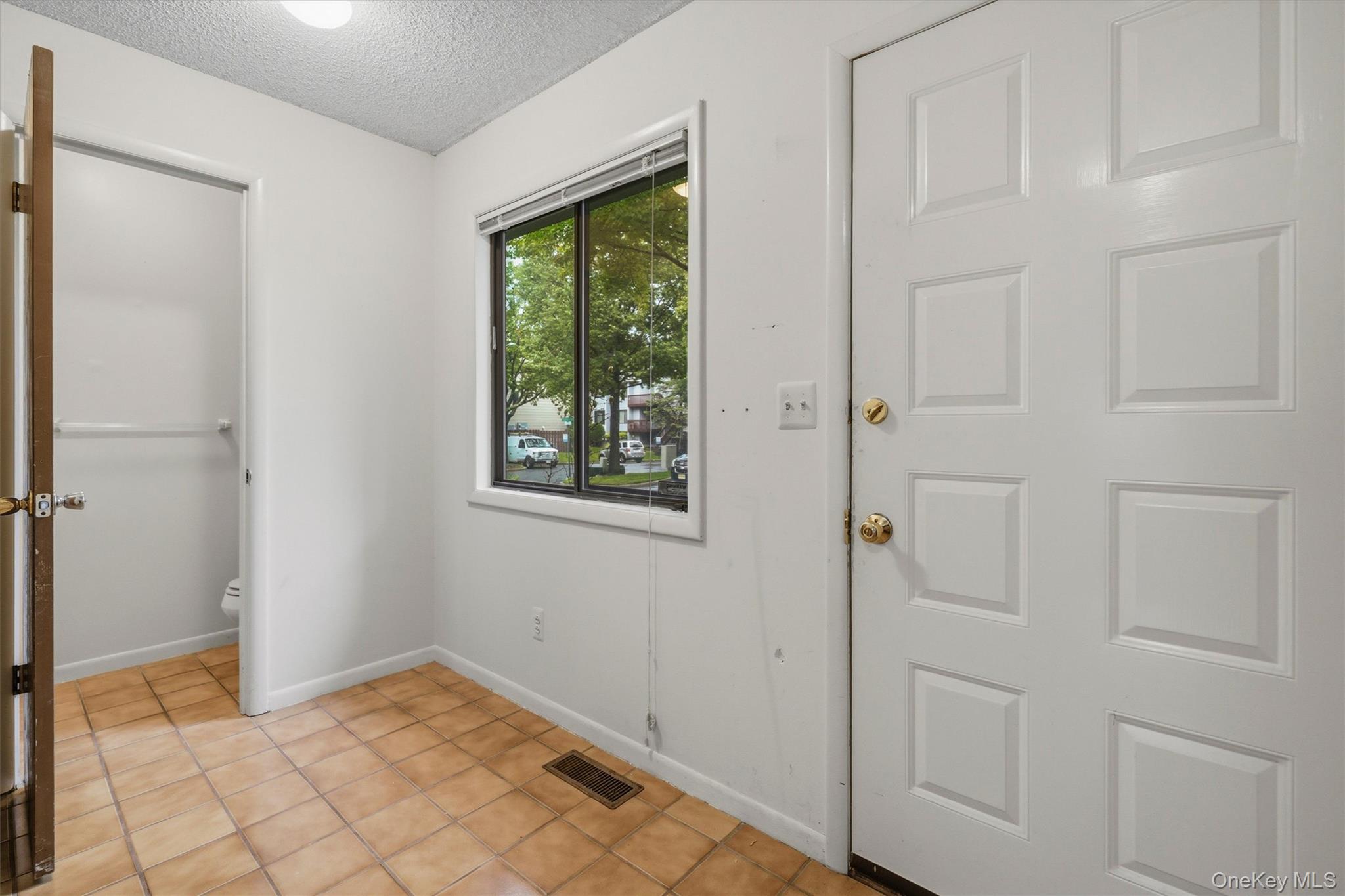 6 Ryan Court – For Sale photo 6