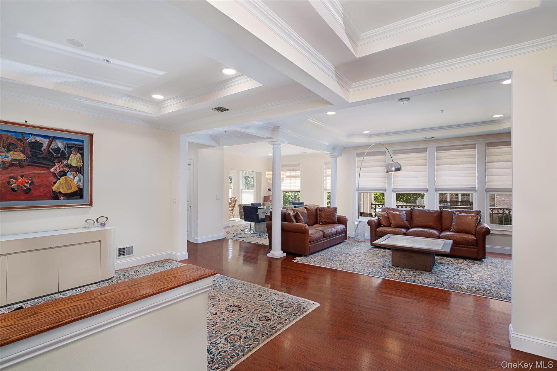 103 Roosevelt Way – For Sale photo 2