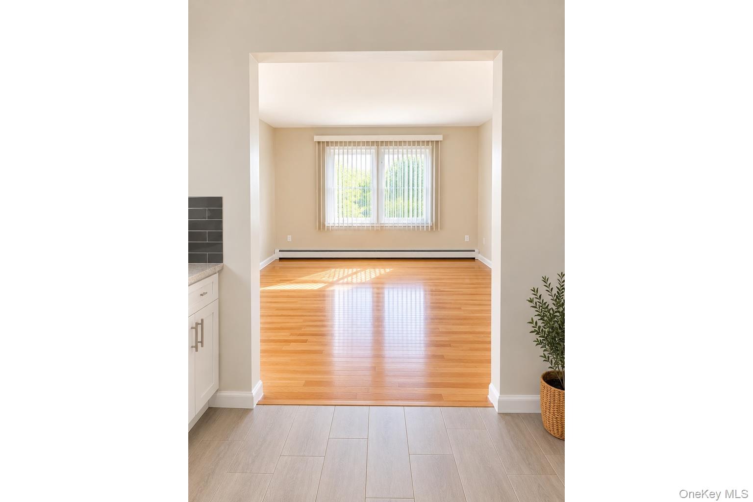 185 Bennett Avenue, Unit Unit 2 photo 6