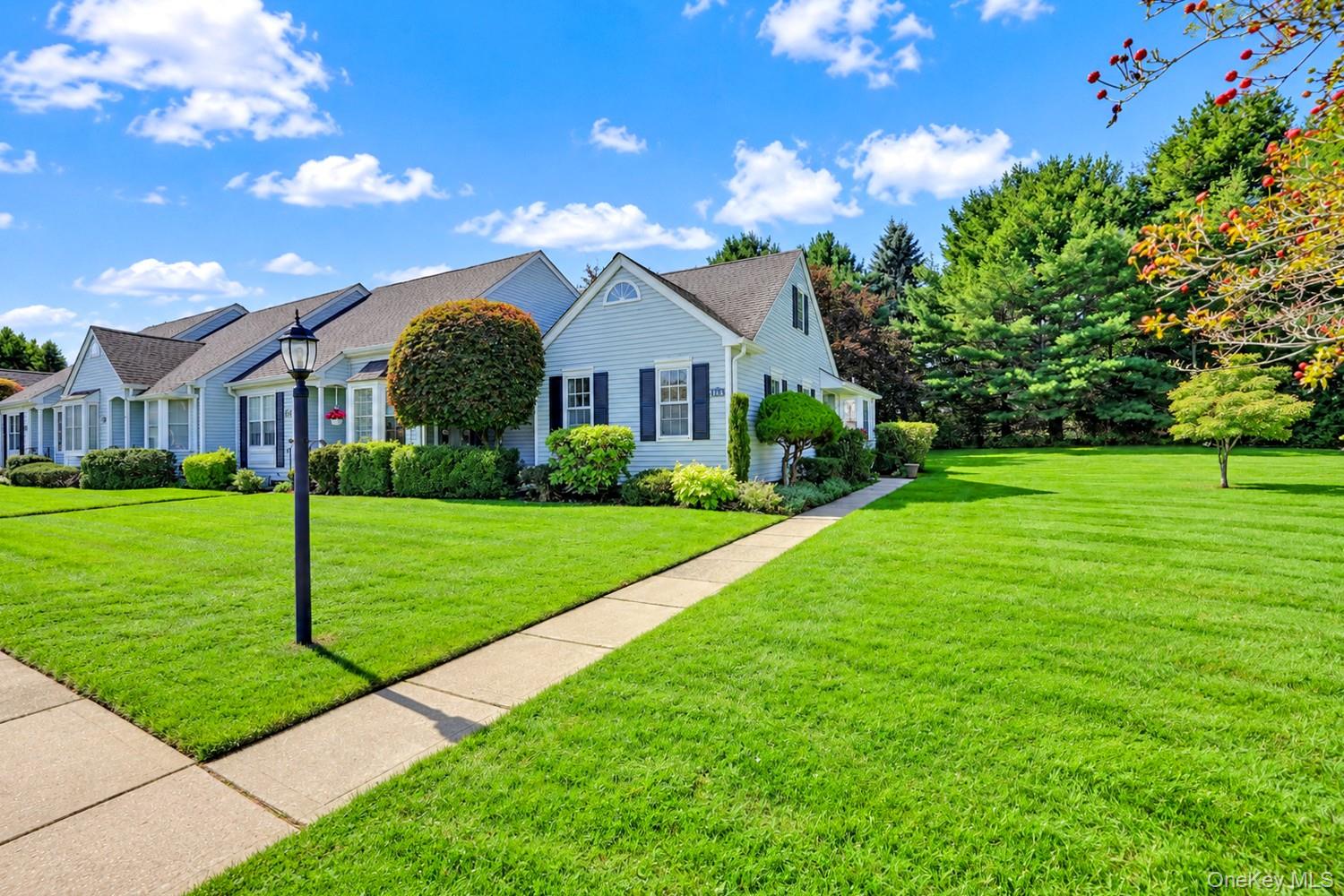 2555 Youngs Avenue, Unit 11A photo 4