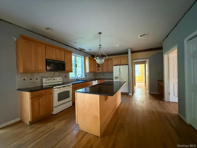 48 High Meadow Road – For Sale photo 13