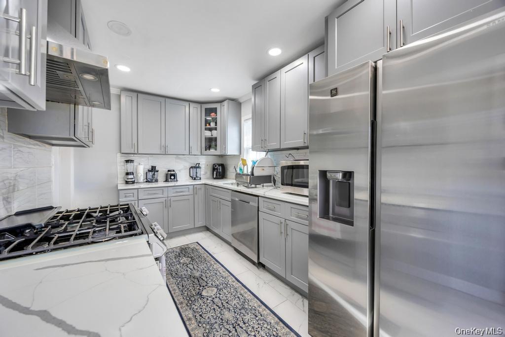 48 Liberty Avenue – For Sale photo 2