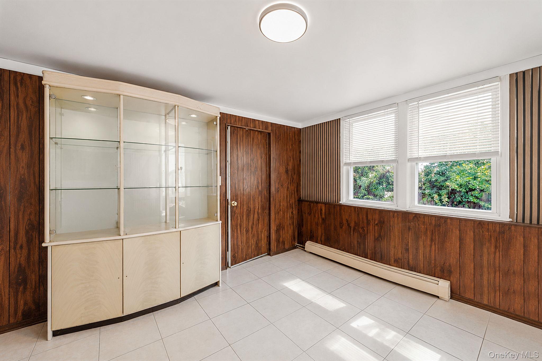 17 Maple Street – For Sale photo 10