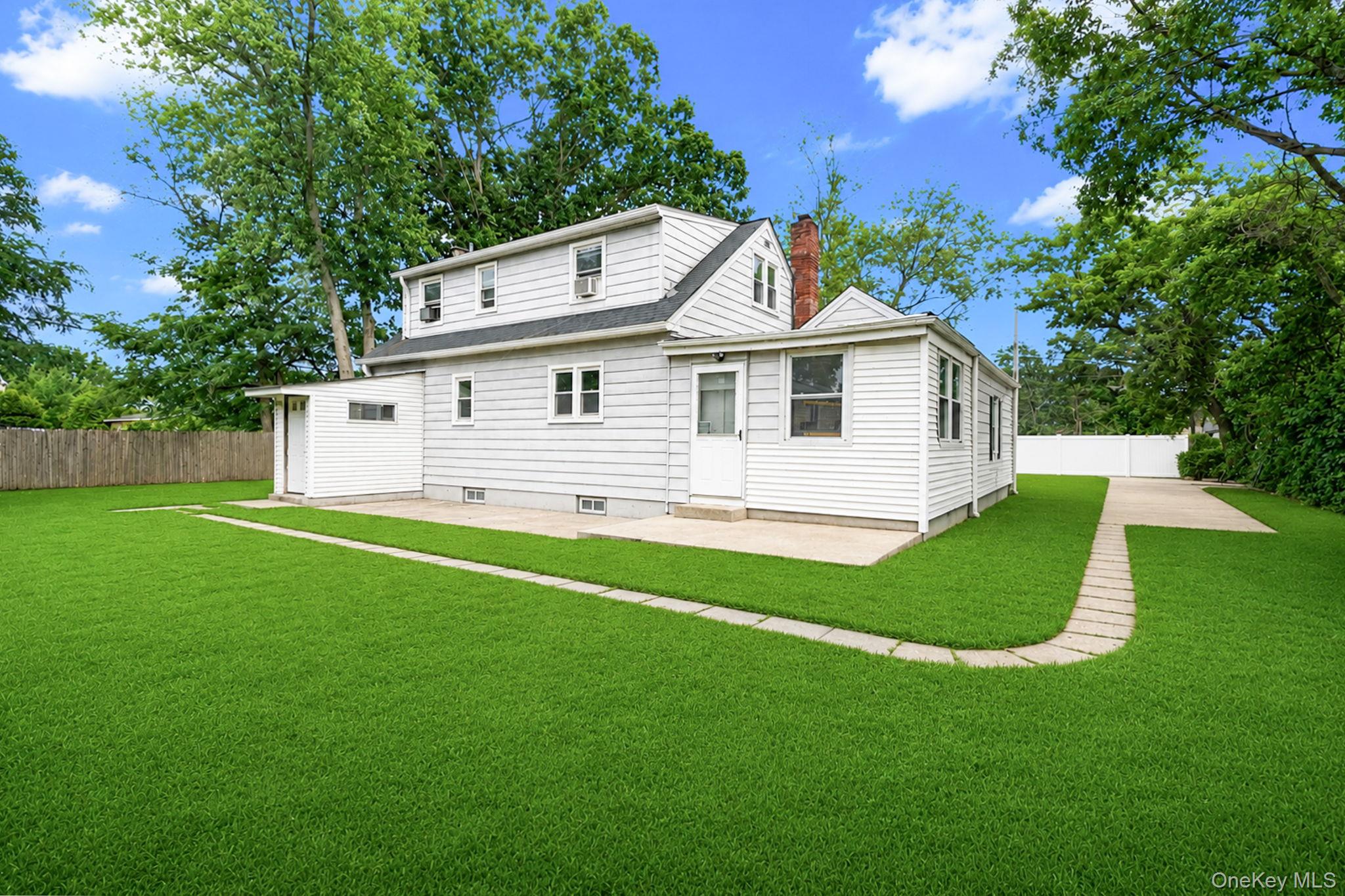 17 Maple Street – For Sale photo 27