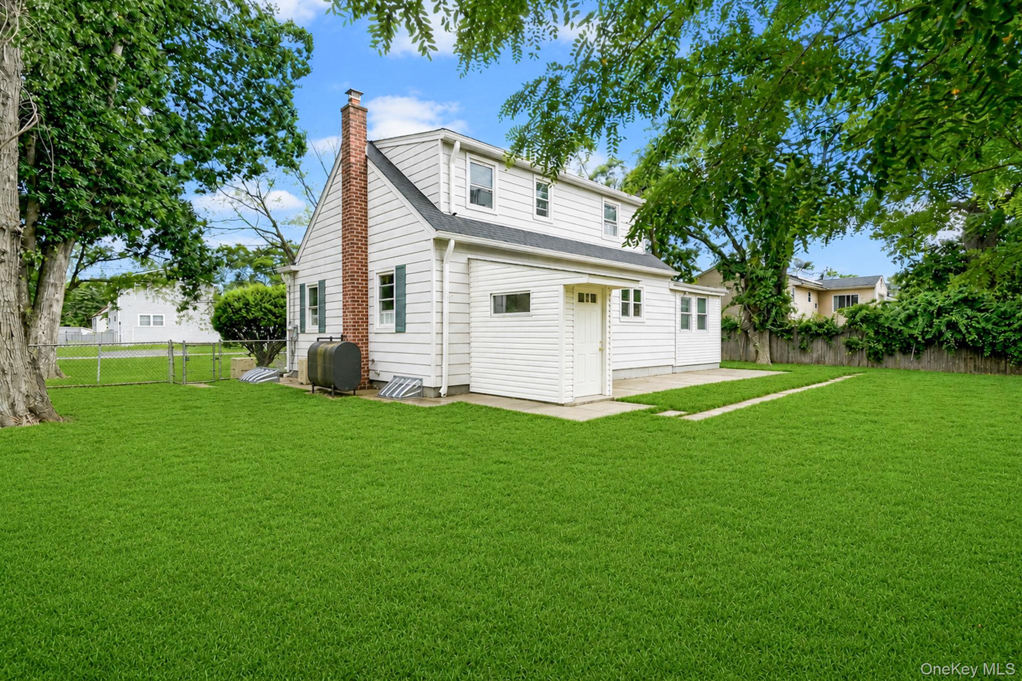 17 Maple Street – For Sale photo 25