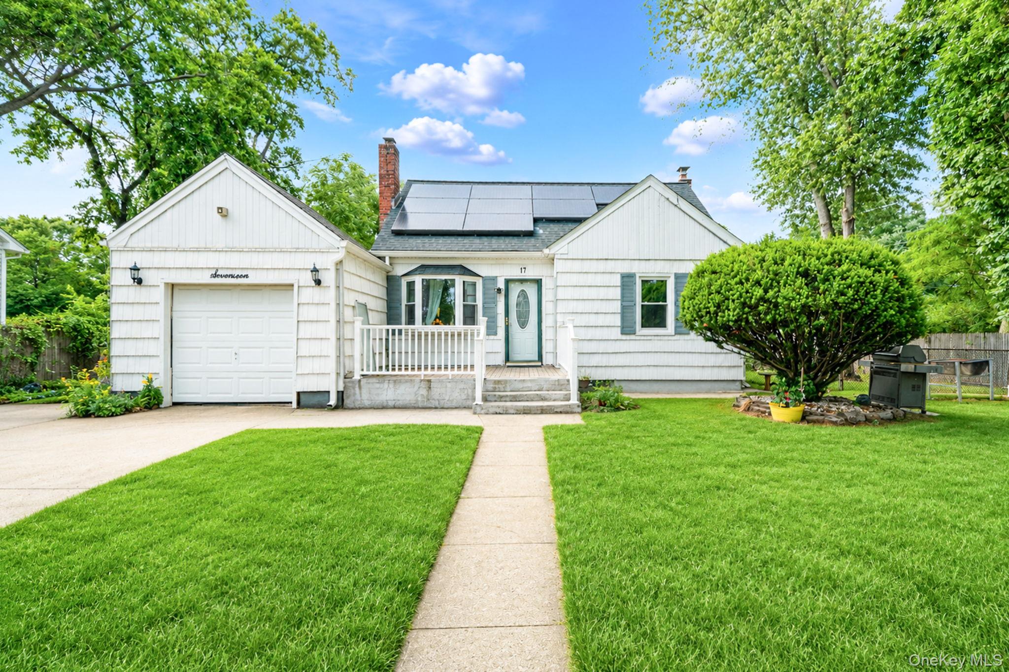 17 Maple Street – For Sale