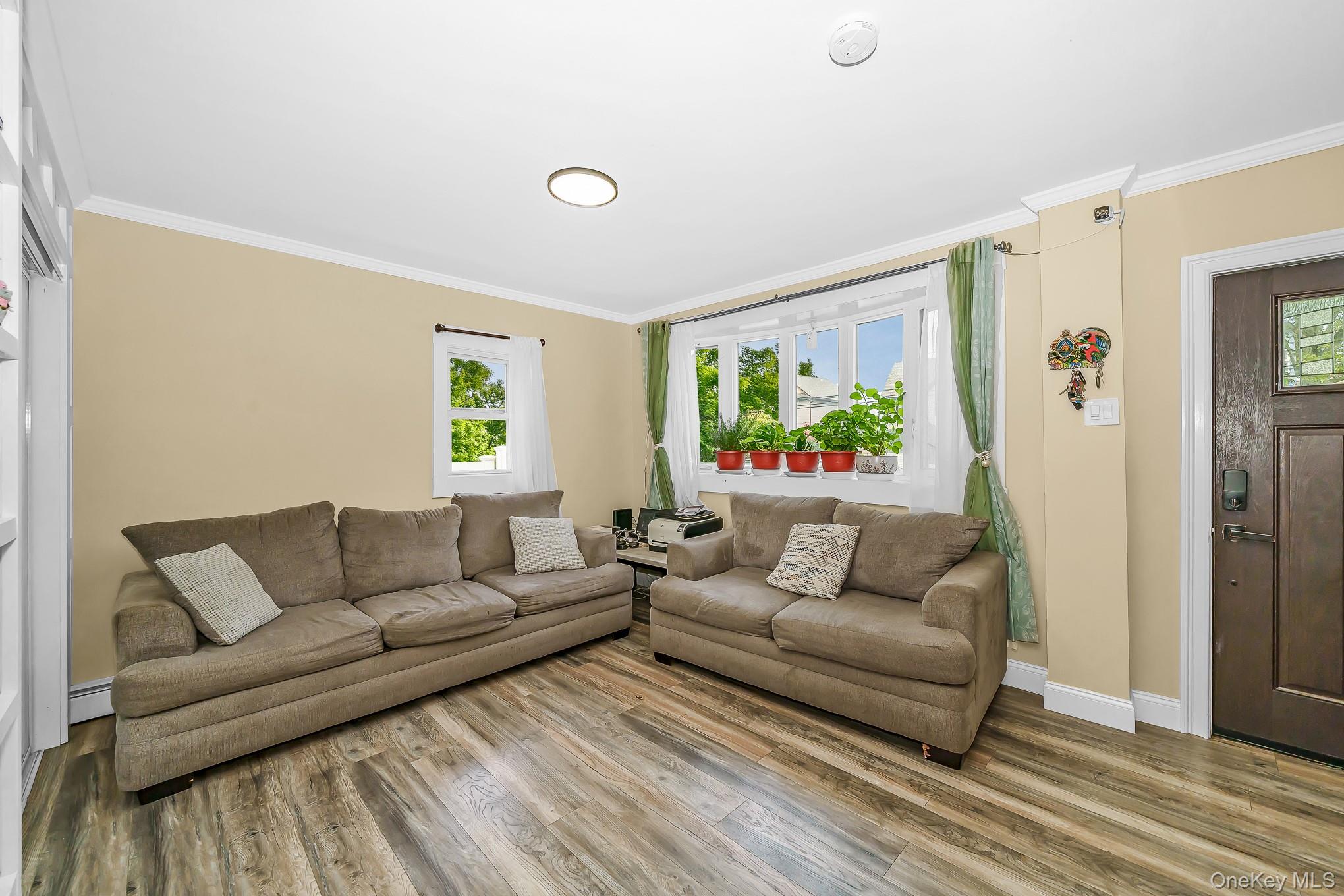 166 Church Street – For Sale photo 3