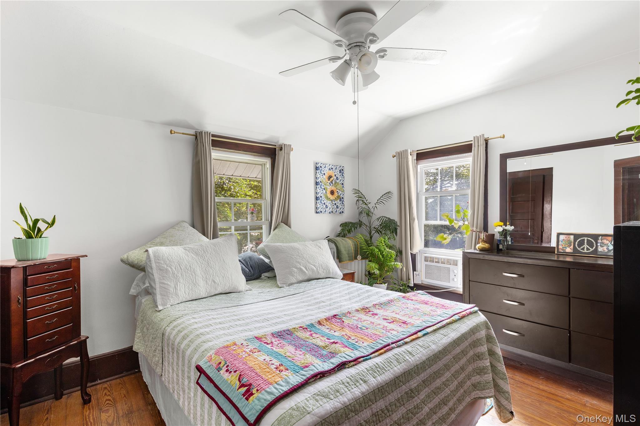 992 Roanoke Avenue – For Sale photo 13