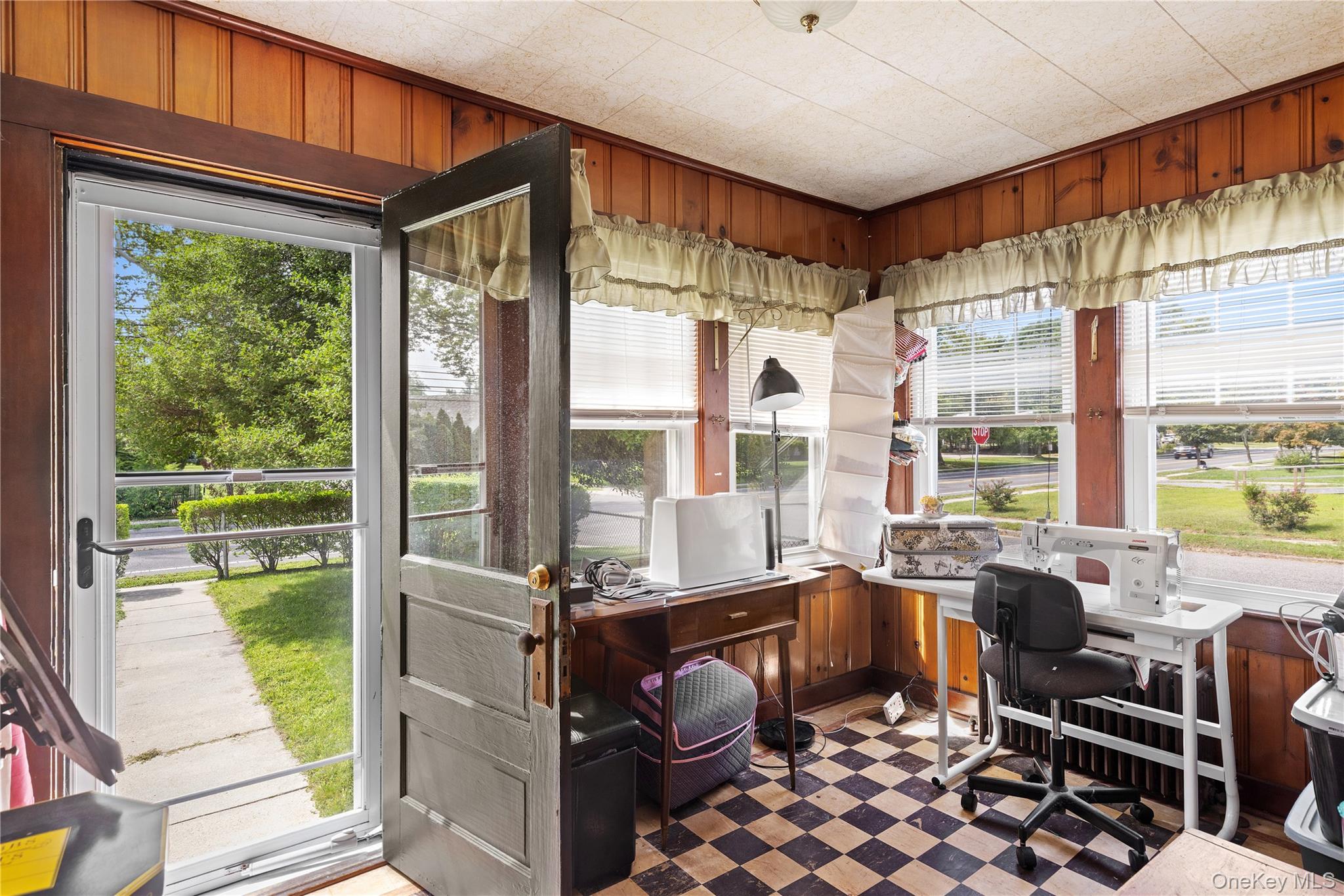 992 Roanoke Avenue – For Sale photo 18